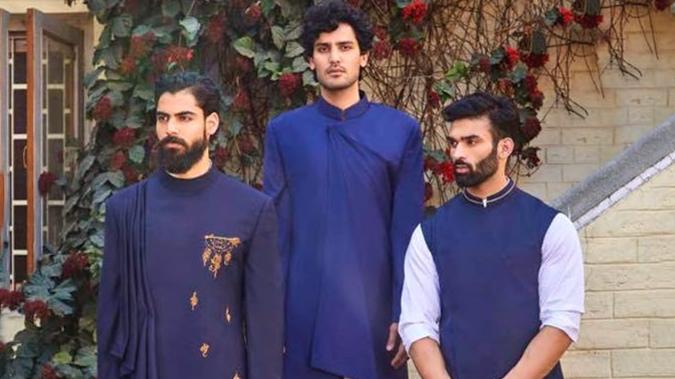 How choices of wearing Kurta for men are different for different regions of India during Dussehra?